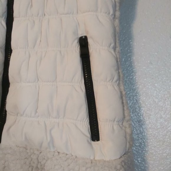 Calvin Klein women's size L white performance vest - Picture 2 of 14